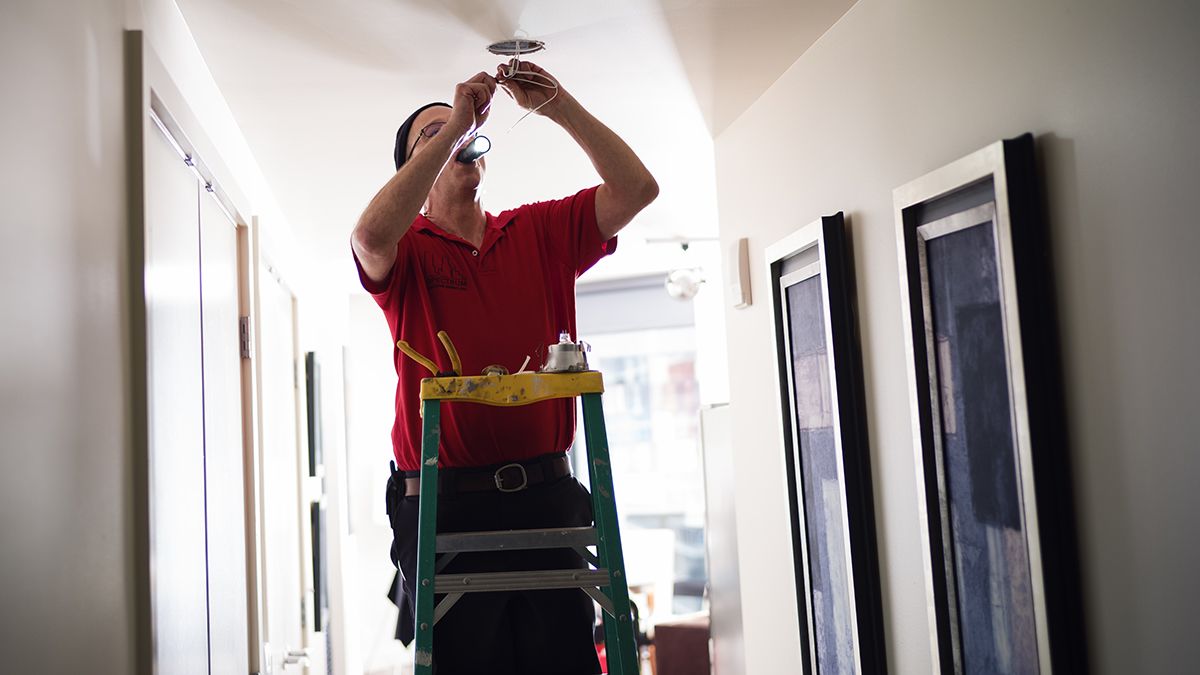 Make Maintenance Work Easier With A Handyman in Fort Wayne, IN